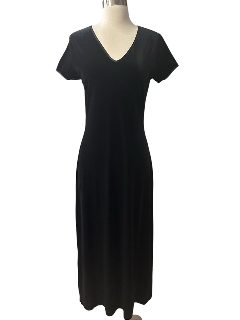 Vintage Express Stretch Velvet Velour Black V-Neck Short Sleeve Maxi Dress